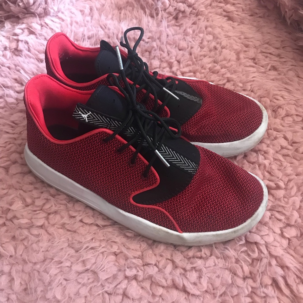 Red Jordan Eclipse Size 7Y